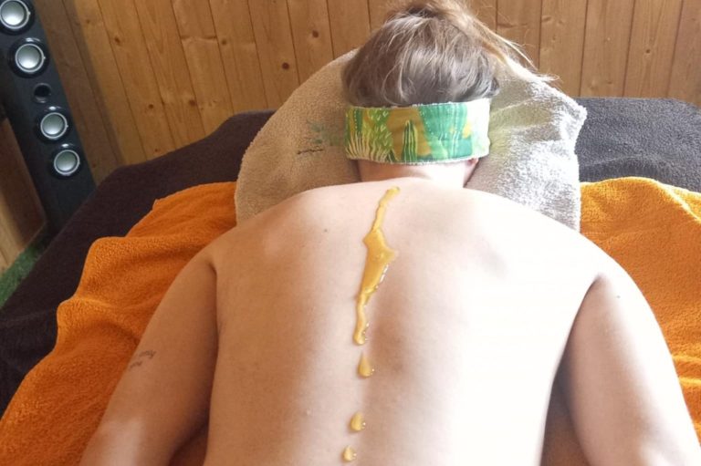 Massage détox au miel - Fabienne GIRE